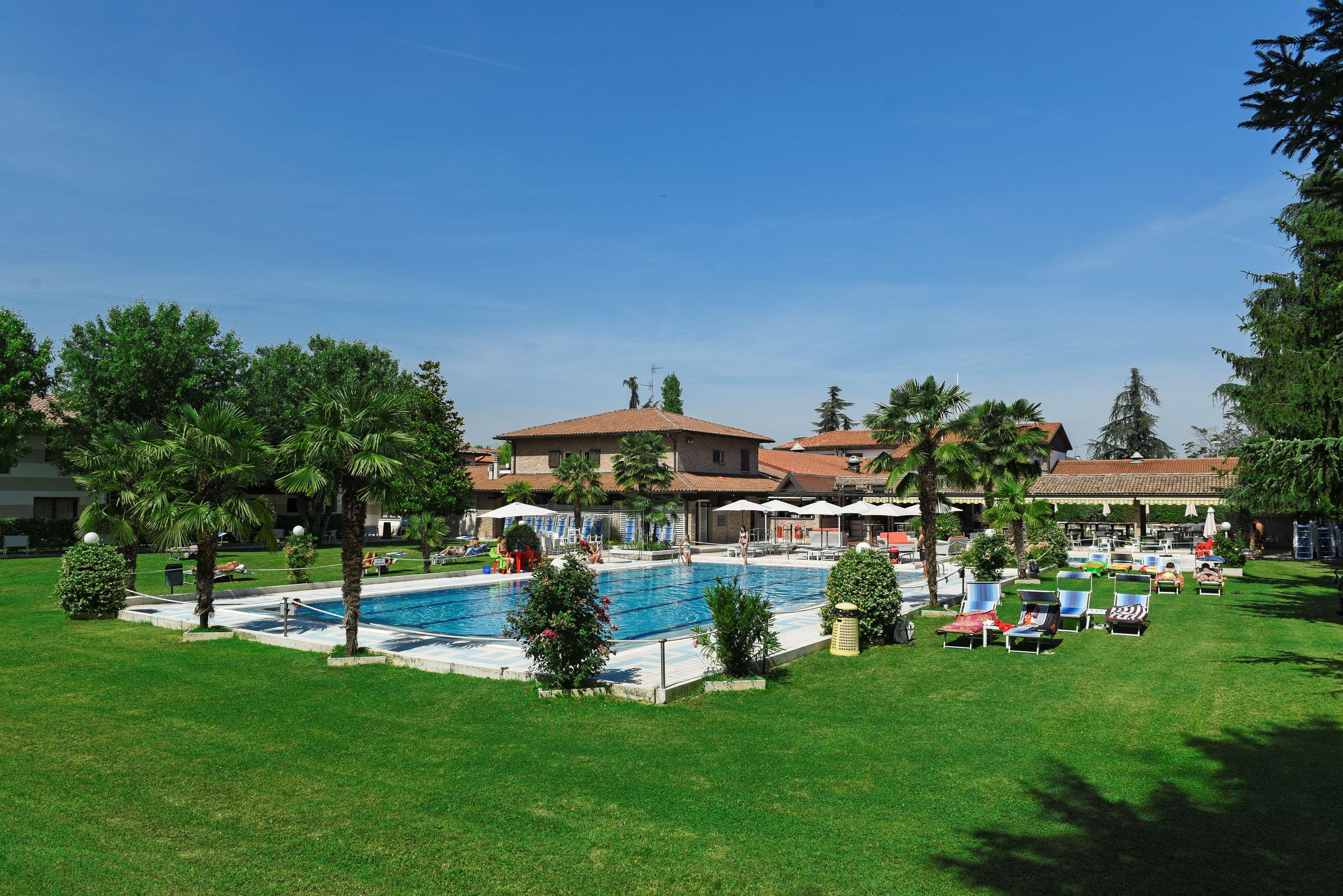 Best Western Plus Hotel Modena Resort Формиджине Екстериор снимка